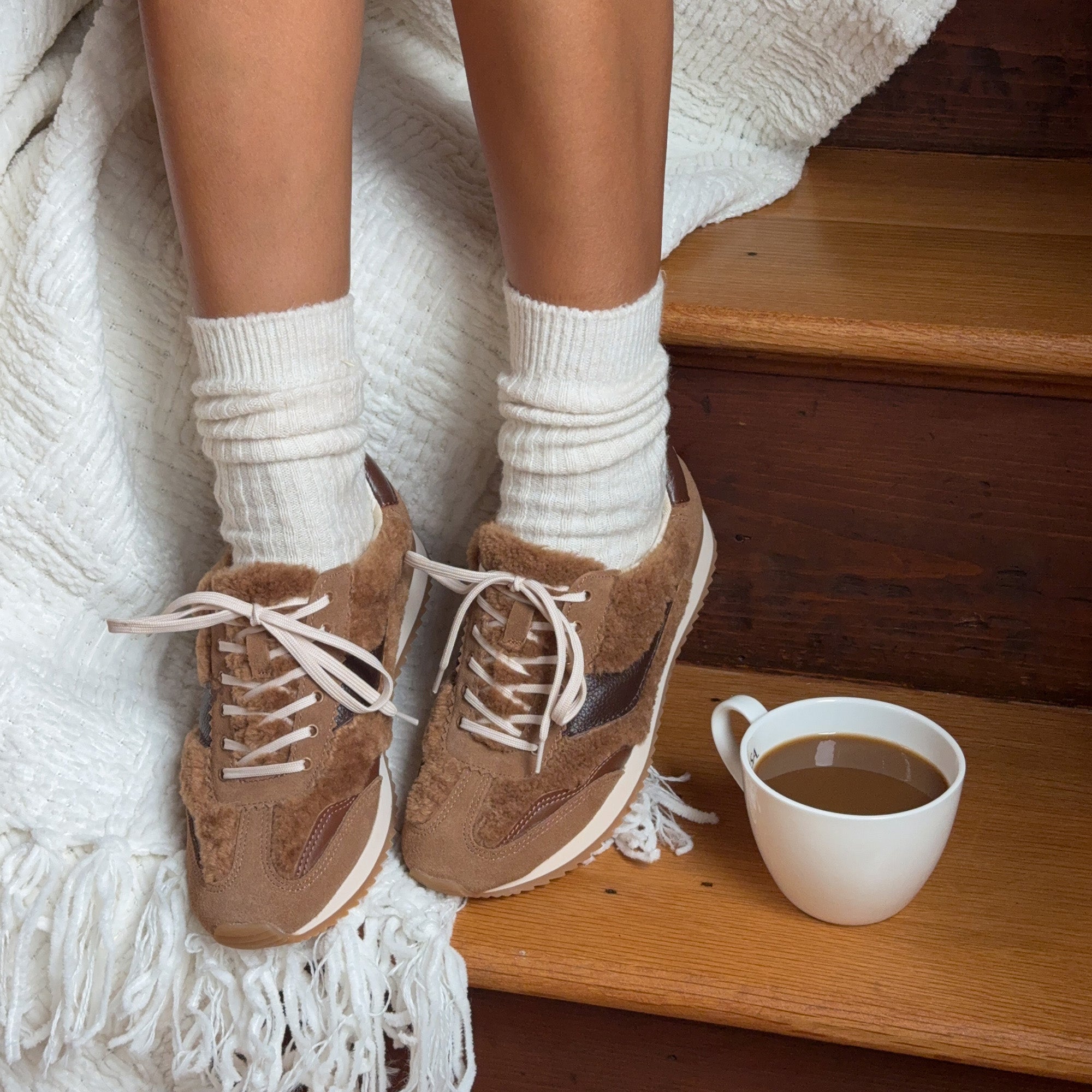 B.NTCD PLUSH SNEAKERS BROWN PLUSH