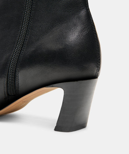 NESLY BOOTIES BLACK LEATHER