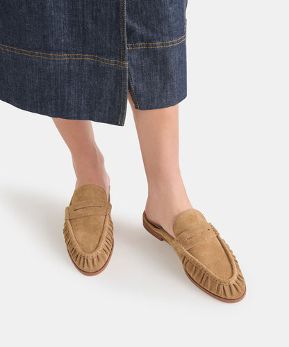 BETZY LOAFERS LT BROWN SUEDE