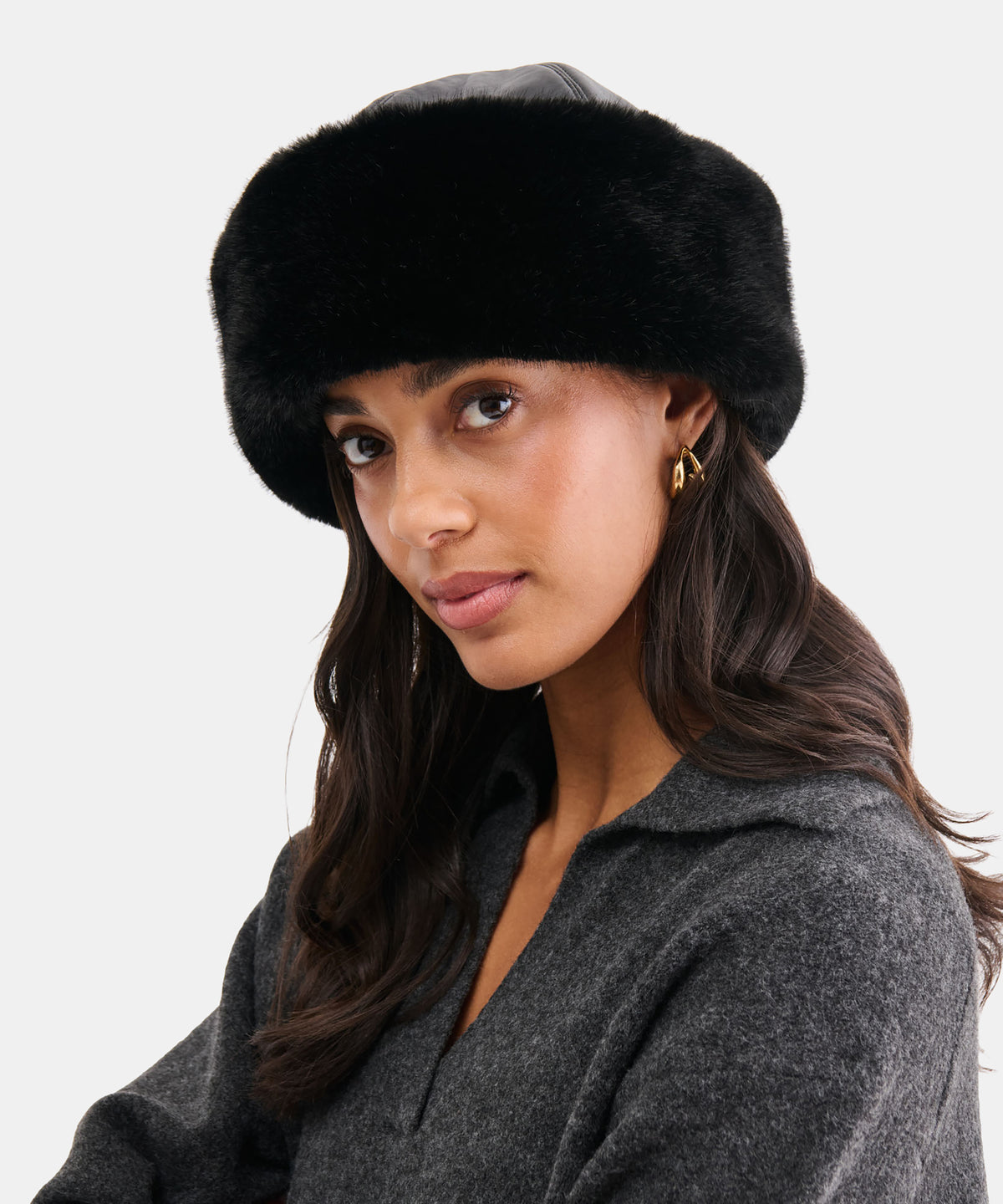 FAUX FUR CUFF HAT BLACK - view 2