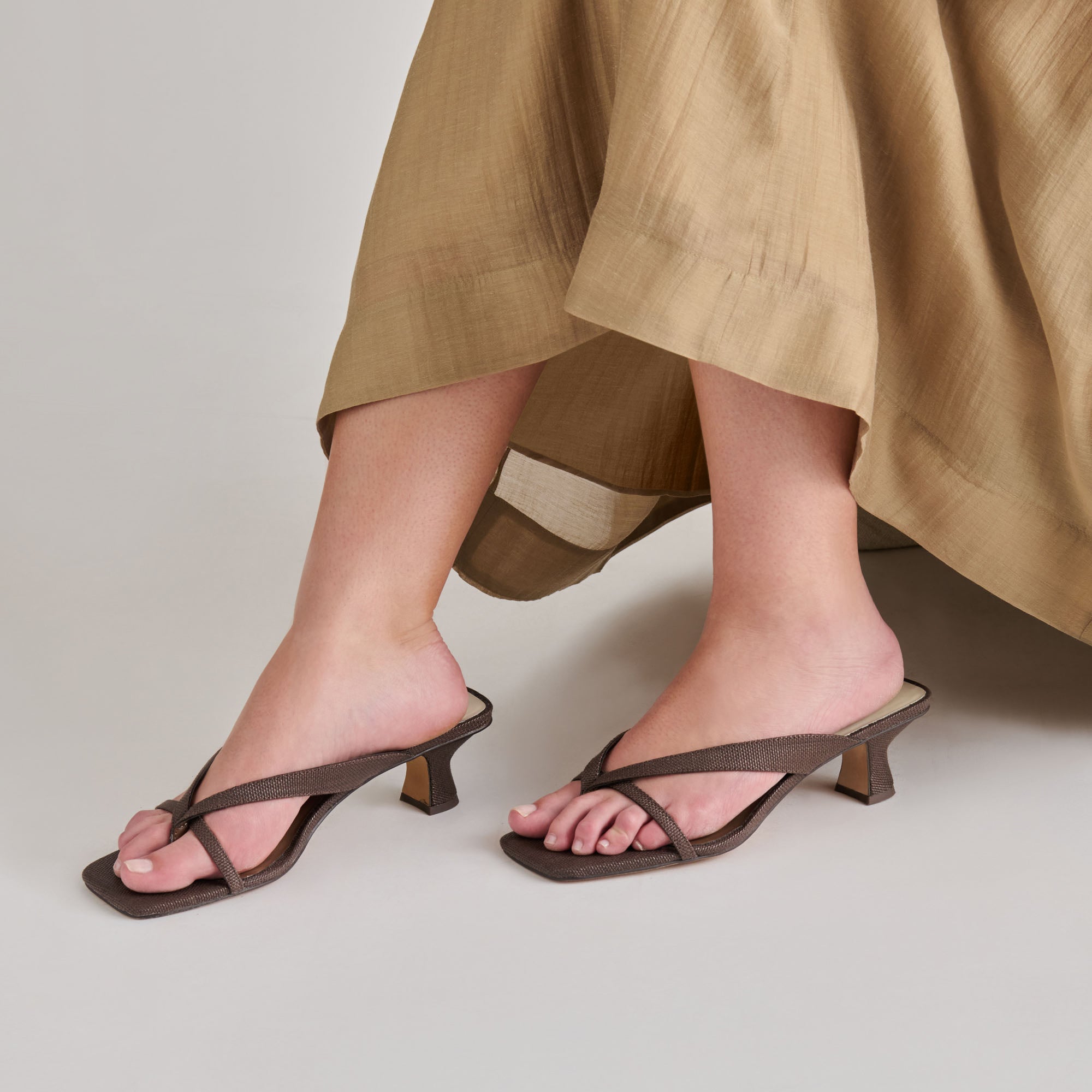 BREVEL HEELS CHOCOLATE RAFFIA - view 2