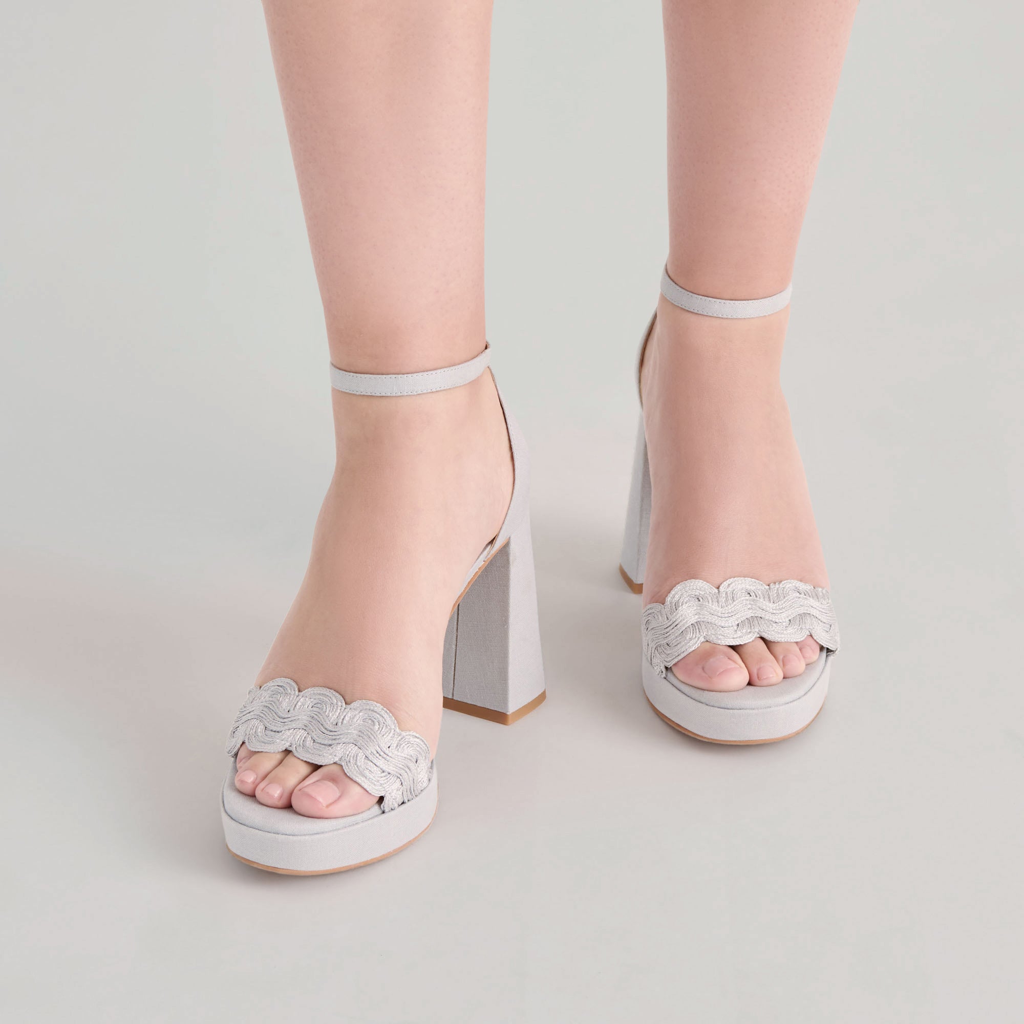 PELTIN HEELS GREY WOVEN RAFFIA - view 4