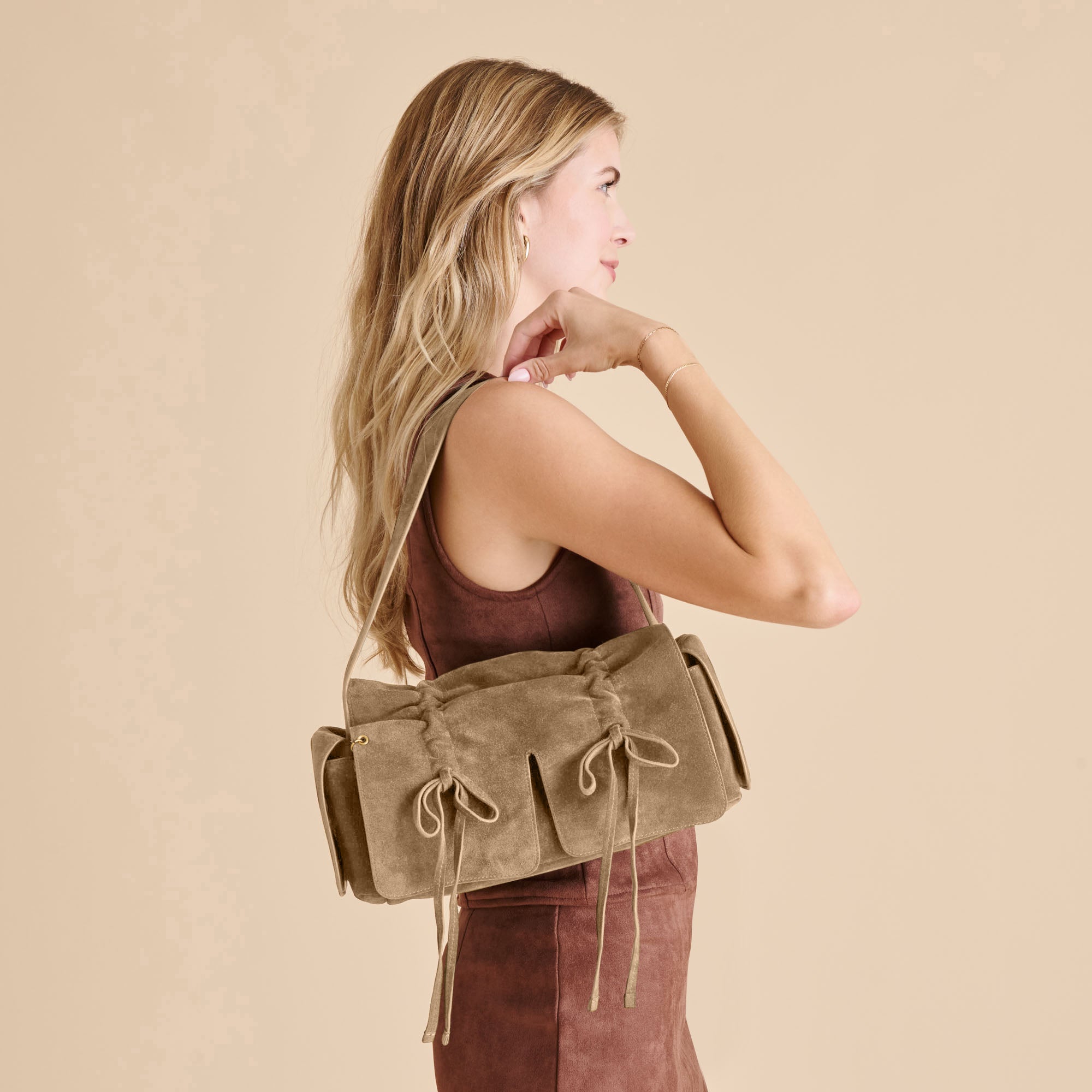 HUDSON SHOULDER BAG OLIVE SUEDE