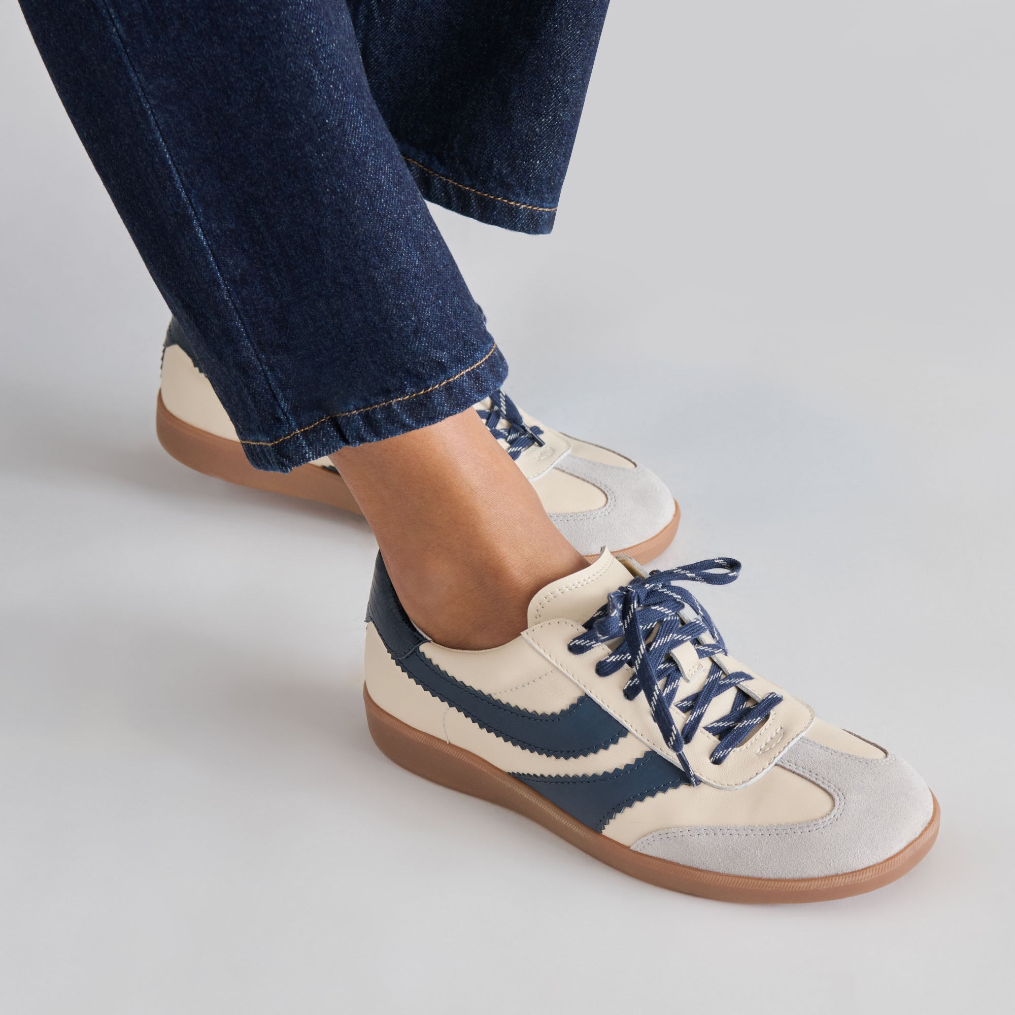 MERIT SNEAKERS WHITE NAVY LEATHER - view 2