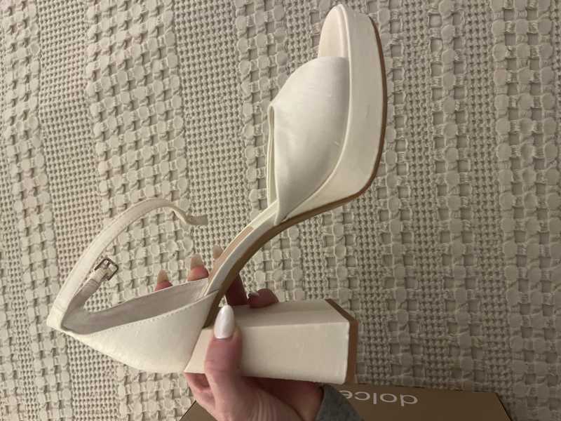 WHITE SATIN / 9 / V100_Brittany_115384 - view 13