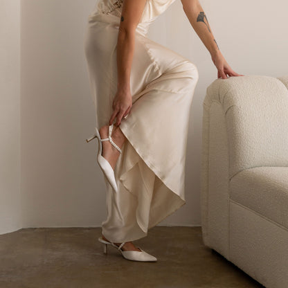 KAMRA PEARL MID HEELS TRUE WHITE SATIN